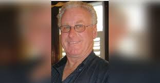 Robert Legge's Instagram, Twitter & Facebook