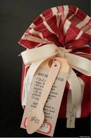 Cover the object with the wrapping paper, making sure that enough is used to cover the object entirely. 15 Awesome Alternatives To Gift Wrapping Paper That You Already Have In Your Home Huffpost Life
