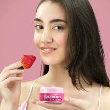 LILY SADO ROSE BERRY Rose Water & Berries Pink Clay Mask with White Tea &  Exfoliating Jojoba Beads