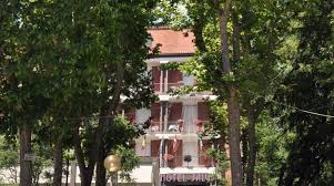 Al lavoro o in relax puoi sentirti sempre a casa tua. Hotel Ristorante Salus Terme Di Sant Andrea Bagni