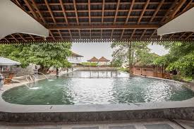Untung adalah bekas anak buah soeharto ketika ia menjadi komandan resimen 15 di solo. Hotel Di Pasuruan Jawa Timur Promo Penginapan Murah