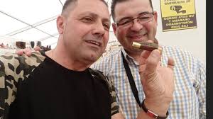 Artesano Raul Casado Sauceda. C.Q.Don Benito🍁 Feria del Toro de Lidia  (Coria)