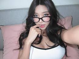 WMOOKIES: 민아 (Mina) & Exclusive Content on 팬트리