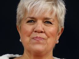 Jun 15, 2021 · mimie mathy est au cœur d'une polémique après avoir expliqué dans un entretien pour sept à huit ne pas vouloir s'entourer de personnes de petite taille au quotidien. Photo Mimie Mathy Ses Tendres Retrouvailles Avec Ses Deux Plus Grandes Amies Femme Actuelle Le Mag