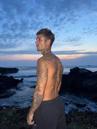 Rafael Güeto's provocative moments