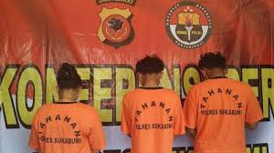 Mulai dari sekarang, apa yang akan terjadi hanya mereka yang tahu dan tetap akan. Ibu Dan 2 Anaknya Jadi Tersangka Pembunuh Dan Perkosa Anak Angkat Terbongkar Seks Menyimpang Mereka Warta Kota