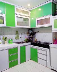 Jika anda menyukai warna hijau pastel dan ingin ada mini bar pada dapur. Desain Dapur Minimalis Ukuran 3x3 2x2 2x3 1x1 2x1