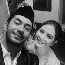 Prilly Dan Reza Rahardian Pamer Cincin Kawin Ini Faktanya