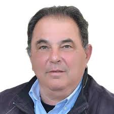 Need more stars to rate Nikolas- best taxi driver in all of Greece!