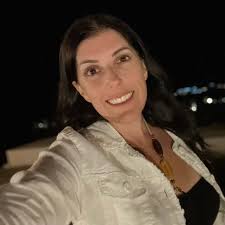 Carolyn Suess's Instagram, Twitter & Facebook