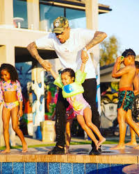 Royalty S 3rd Birthday Party Photos Breezy Chris Brown Chris Brown Daughter Chris Brown And Royalty