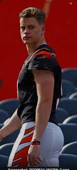 Cincinnati Bengals quarterback Joe Burrow nude - OMG.BLOG