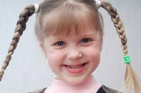 In unserem frisurenspezial finden sie die neuesten frisurentrends und styling sowie pflegetipps für jede haarlänge! Modische Und Schone Frisuren Fur Madchen Zur Schule