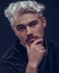 Here some more shots from our recent collab⚡️⚡️⚡️⚡️ Shot by the mind  blowing @craigandersonphotography @fabmacchia adding texture and shape to a  haircut we did a while back 🔥styled using @refstockholmsa and put