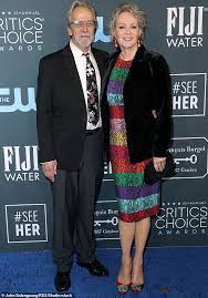 Jean gave birth to their first child, connor douglas gilliland on october 25, 1989. Gdgn319jdxlhhm