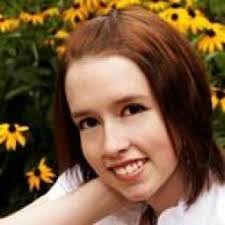 Laurie Rohner's Instagram, Twitter & Facebook