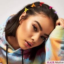 I tried out more trendy instagram and pinterest hairstyles. Fueled By An Unexpected Blend Of 80s And 90s Nostalgia As Well As The Recent Wave Of Millennial Minimalism We Now Get T Clip Hairstyles Indie Hair Hair Styles