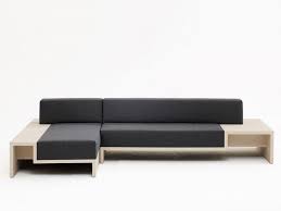 Sebagai salah satu toko furniture yang berbasis online namun memiliki beragam showroom yang tersebar di daerah jabodetabek & bandung dan sekarang sudah menjamah ke jawa tengah hingga jawa timur, fabelio.com memberikan kemudahan saat kamu ingin membeli furniture minimalis dan modern secara online. Intip 11 Model Sofa Minimalis Yang Bikin Desain Rumah Jadi Luar Biasa