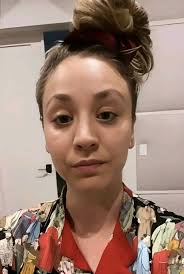 Thank yall for being patient with me. I know I've been quiet lately, but  surprise, I'm back! 🫶🏾