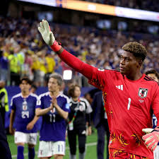 Quem é Zion Suzuki, aposta do Japão contra o Brasil na Copa e primeiro goleiro negro da seleção