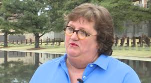 91-year-old sees wife's chair at OKC National Memorial each year