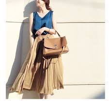 いいね 359件 コメント1件 mica taniguchiさん mica taniguchi のinstagramアカウント blue green x2f beige 青緑 新鮮 セットアップのトップスを ふわりなスカートと エマホー fashion classy outfits outfits