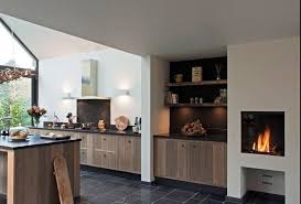 Coin Cheminee Deco Et Chaleureux Nos Idees Et Inspirations Cheminee Cuisine Cuisine Moderne Interieur De Cuisine