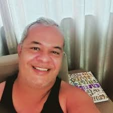 Evandro Rodrigues's Instagram, Twitter & Facebook