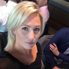 Anna Donald (@Akagedy)