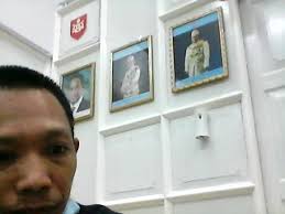Our trademark is the unique tanah merah collection and gallery which displays an unsurpassed private collection of oriental paintings, antiques and textiles, celebrating the fascinating history of indonesia going back 2000 years. Pejabat Tanah Dan Jajahan Tanah Merah Home Facebook