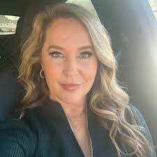 Tamara Wingate's Instagram, Twitter & Facebook