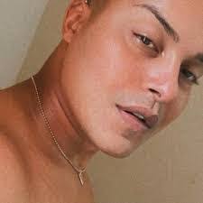 Axel Borrero's Instagram, Twitter & Facebook