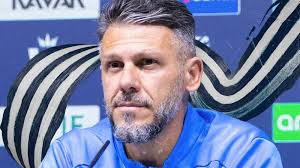 Graban y musicalizan cantos tradicionales