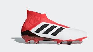 Adidas a dévoilé ce lundi sa nouvelle f50 adizero intitulée 99g comme le poids de chaque crampons. Quelle Est La Meilleure Chaussure De Foot Le Top 12 Gentleman Moderne
