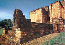 Stupa candi ini tidak lazim seperti candi aliran budha lainnya. Kompleks Candi Muaro Jambi Wikipedia Bahasa Indonesia Ensiklopedia Bebas