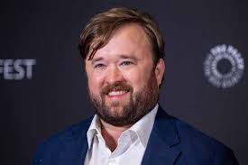 Poker Face's "Day of the Iguana" Guest Stars Explained