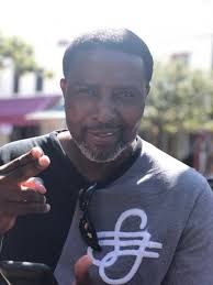 Husband dies in head-on collision