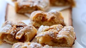 In an unusual divergence from southern italian tastes, beer is a favorite drink with midday and evening meals. La Ricetta Perfetta Per Un Gustoso Strudel Di Mele