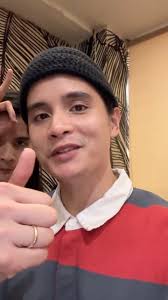 minsan talaga may mga araw nang mas namimiss mo yung mga kaibigan mo noh  sino naiisip nyo w this song? 💙💛