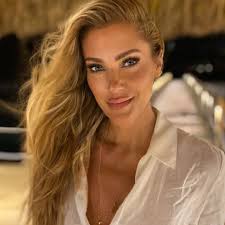 Candace Kroslak-van Dell (@candacevandell) • Instagram photos and videos