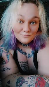 Long Hair and Daily Life