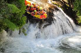 Join this traveler as she retells her story of love and breathlessness while floating down a river of peril. White Water Rafting In Rotorua Adventure Bagging