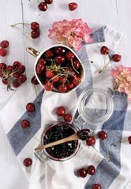 La più buona e apprezzata, la marmellata di ciliegie senza zucchero è senza dubbio la regina delle conserve di maggio/giugno. Marmellata Di Ciliegie Zenzero E Vaniglia Poco Zucchero E Senza Fruttapec