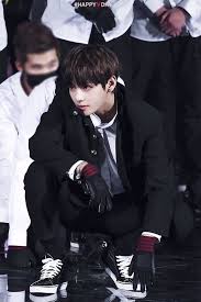 Jungkook Is Wearing Vans Oh My Goodness Daegu Achtergronden