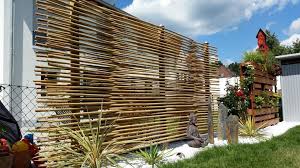 Gartengestaltung Sichtschutz Beispiele Sichtschutzzaun Als Rankgitter Rankgitter Gartengestaltung Sichtschutzzaun