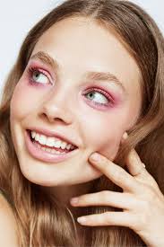 Four Bold 70s Makeup Looks That Bring The Disco Glam 70s Makeup Look 70s Makeup Makeup Looks