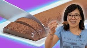 Look up tutorials on youtube on how to pronounce 'chocolate mousse'. Chocolate Mousse 118 Pronunciations Of Chocolate Mousse In English