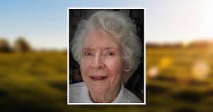 Donna Symonds's Instagram, Twitter & Facebook