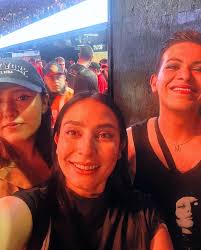 Pretty pretty 🖤 . . . #makeup #pride #lgbt #dragqueen #dragmakeup