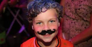 Kidskermis in De Jozef: Zingen, dansen en springen met livemuziek